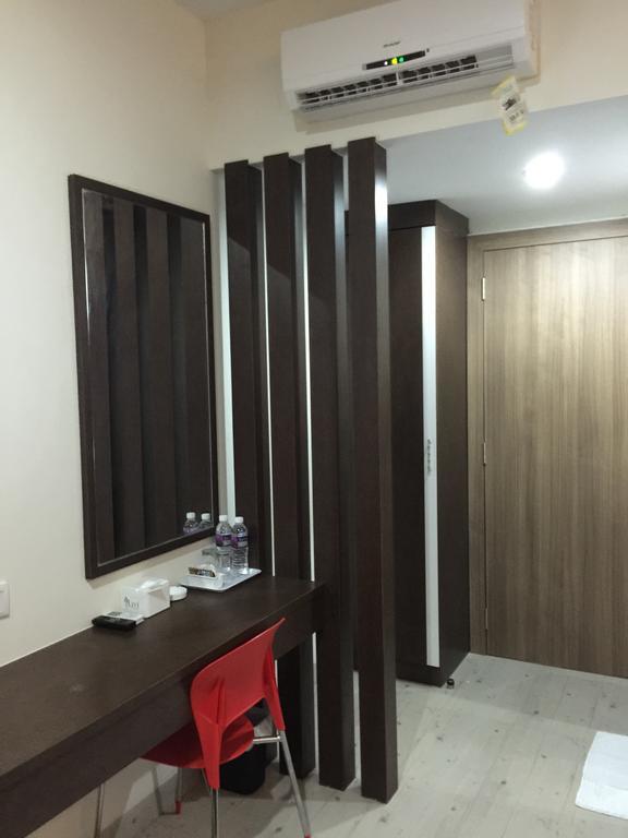 Redlink Hotel Batam Habitación foto